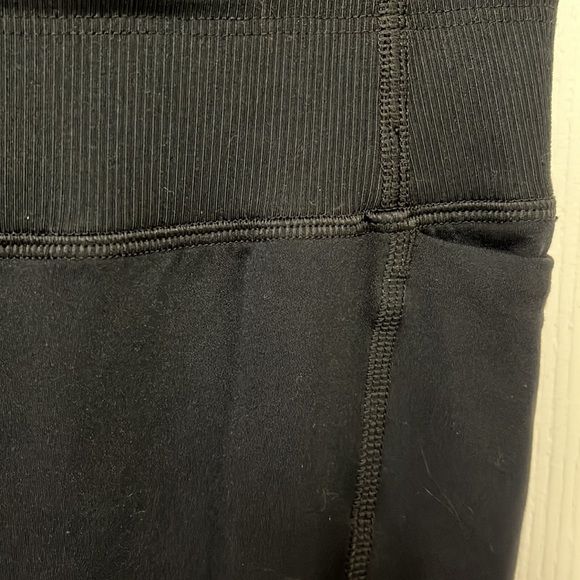 Under Armour Capri Joggers Fitted Black - Picture 4 of 6